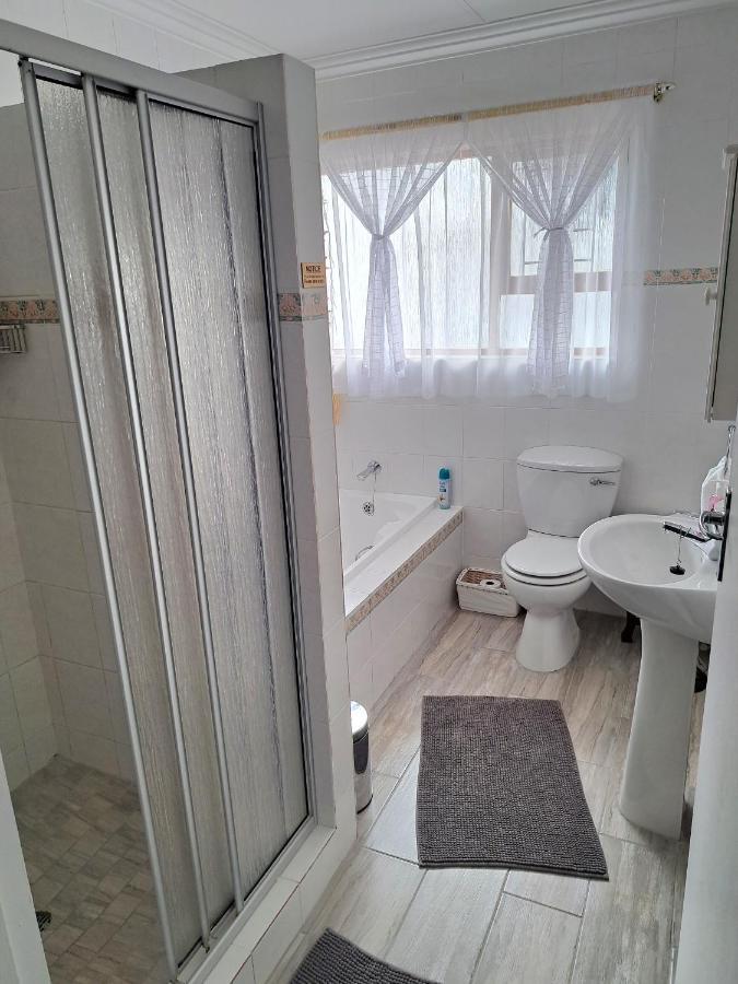 Ocean Breeze Apartment Mossel Bay Exterior foto